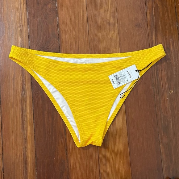 Shade and Shore Women’s Extra Cheeky Textured Yellow Bikini Bottoms-Size Large - Picture 5 of 7